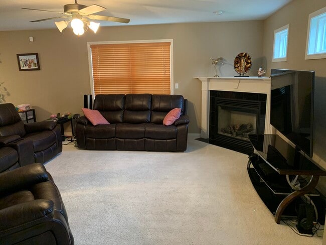 Photo - 11005 N Waterton