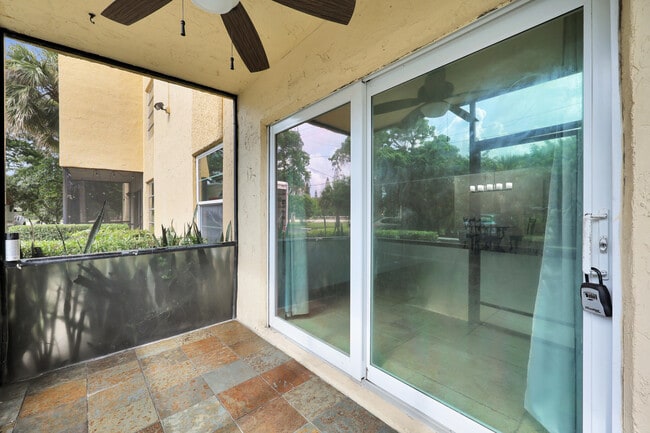 Photo - 490 NW 20th St Unit 1140