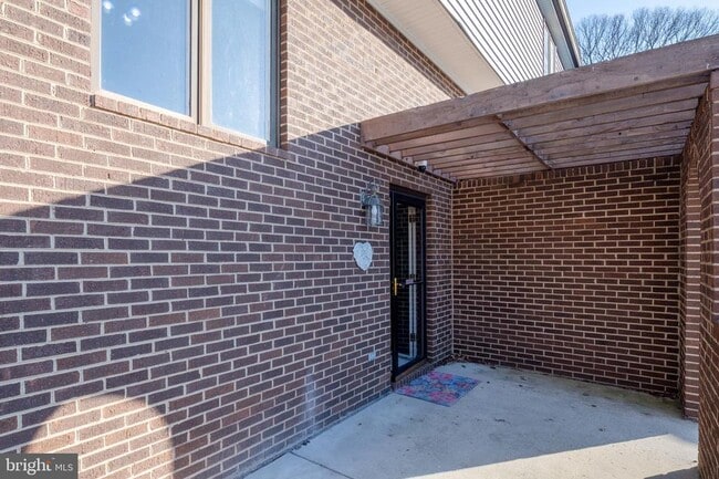 Photo - 770 Trenton Ave