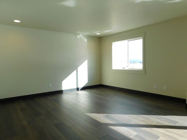 Photo - 785 Lake Francis Dr