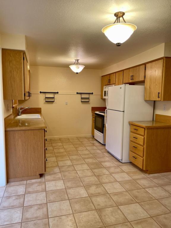 Photo - 277 E First Ave