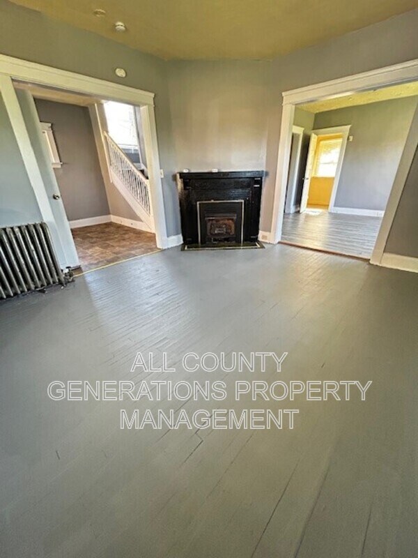 Photo - 1828 Noble Rd