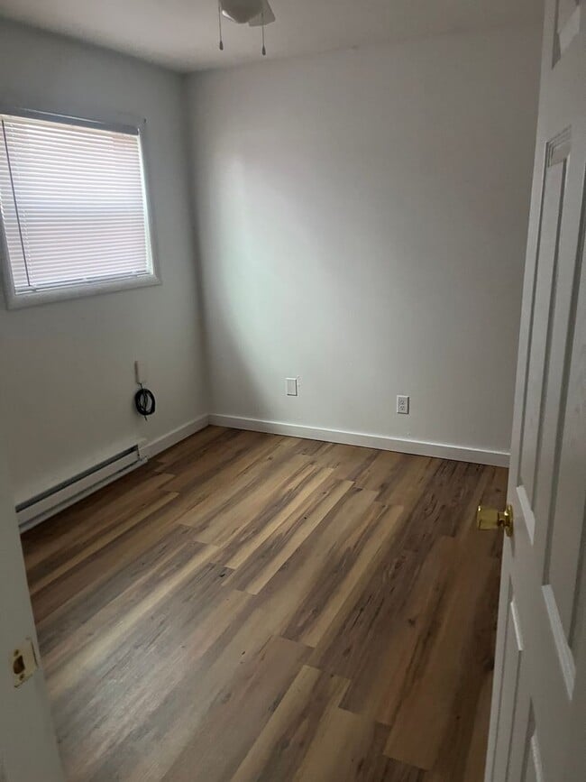 1220 Sanpat Ln Unit 2