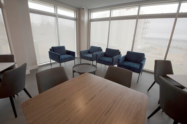 Photo - Bedford Heights Apartments