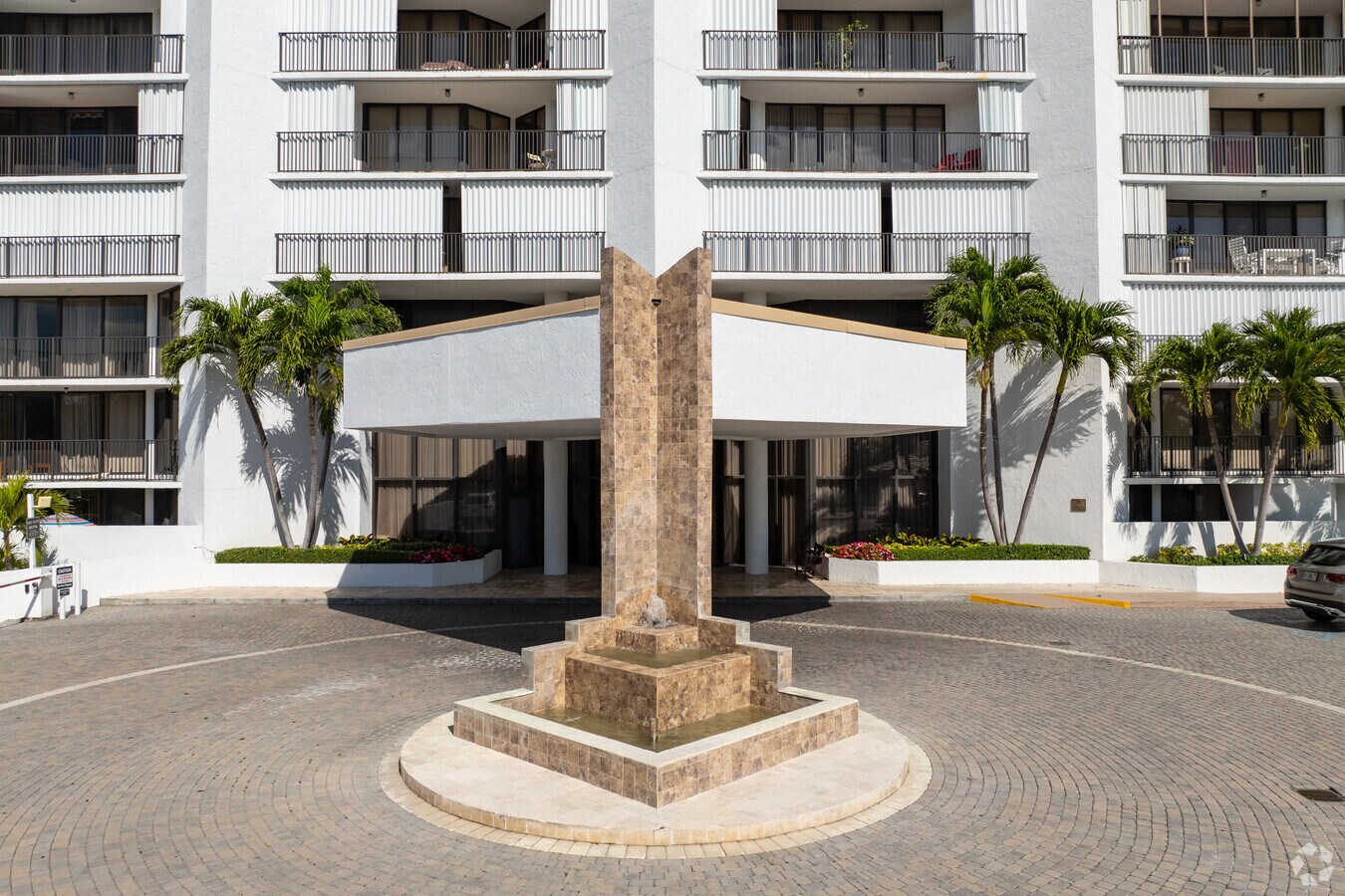 Photo - Anchor Bay Club Marina