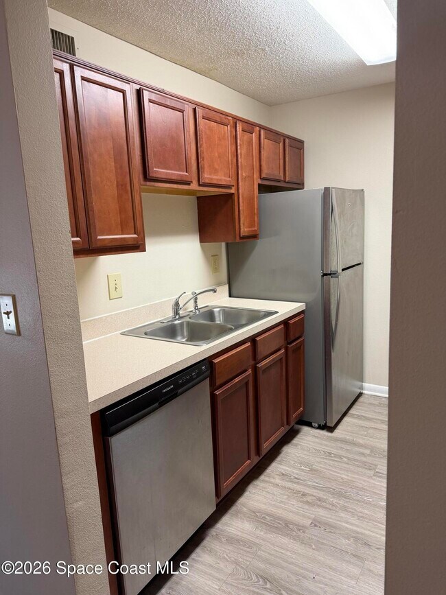 Photo - 3555 Sable Palm Ln Unit B