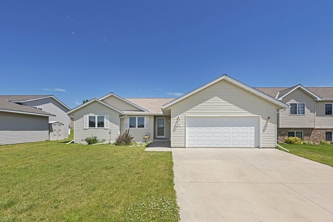Photo - 1187 Blackhawk Dr SW