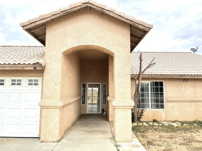 Photo - 4BD/2BA Located in Hesperia