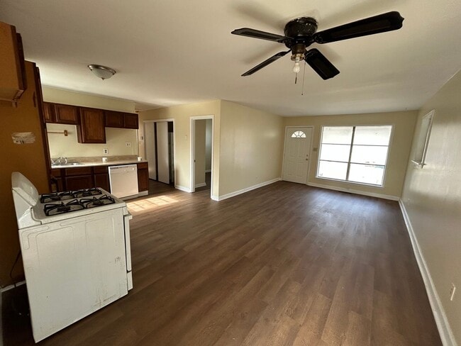 Photo - Central air and Heat