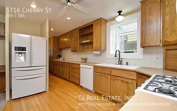 Photo - 5716 Cherry St