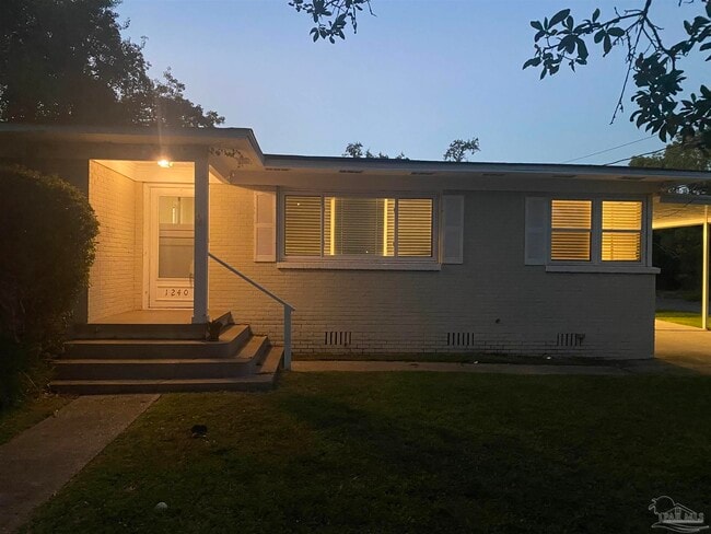 Photo - 1240 E Jordan St
