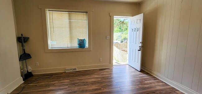 Photo - 128 Martsolf Ave