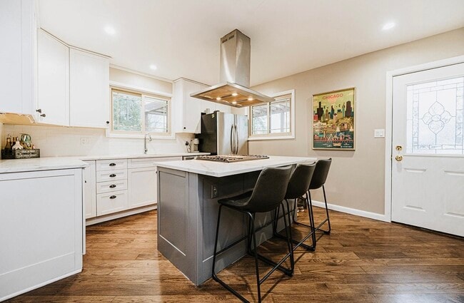 Photo - 829 N Bennett St