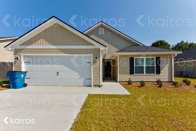 Photo - 13 Carrollton Dr House