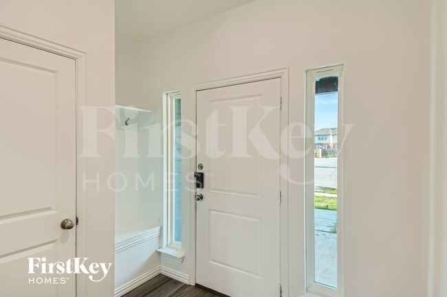 Photo - 7360 Parkside Pl Dr