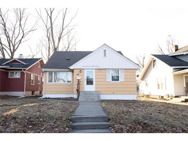Building Photo - 3451 N Logan Ave