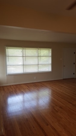 Photo - Newly Remodeled House for Rent in Crestwood