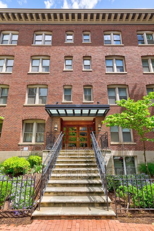 1121 24th St NW Unit 104