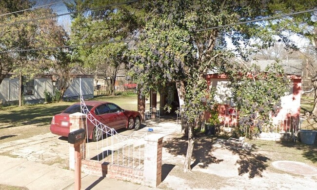 Photo - 6104 Kasper St