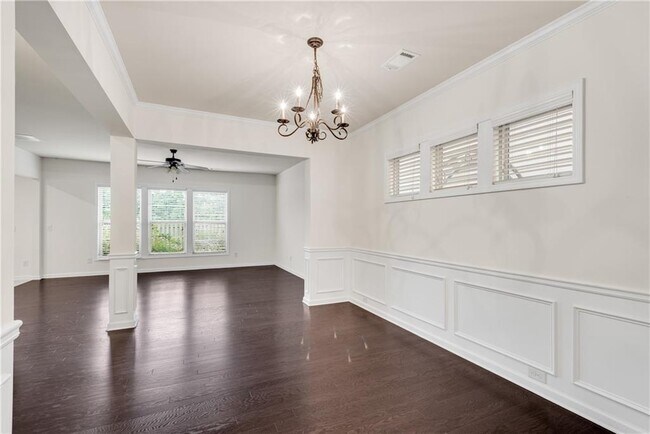 Photo - 4920 Breezewood Cir