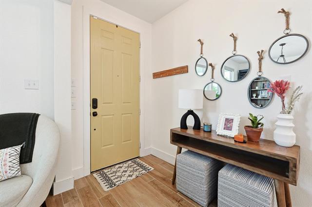 Photo - 2420 Elm Pl