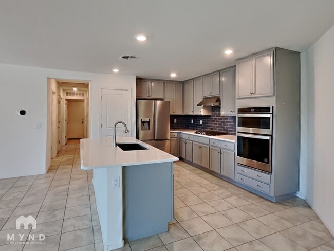 10761 W Wexford Ln