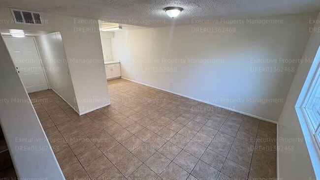 Photo - 2 bedroom 1.5 bathroom townhouse located in East Bakersfield Move In Special on Approved Credit