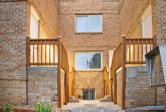 Photo - 1364 Lafayette St Unit 8