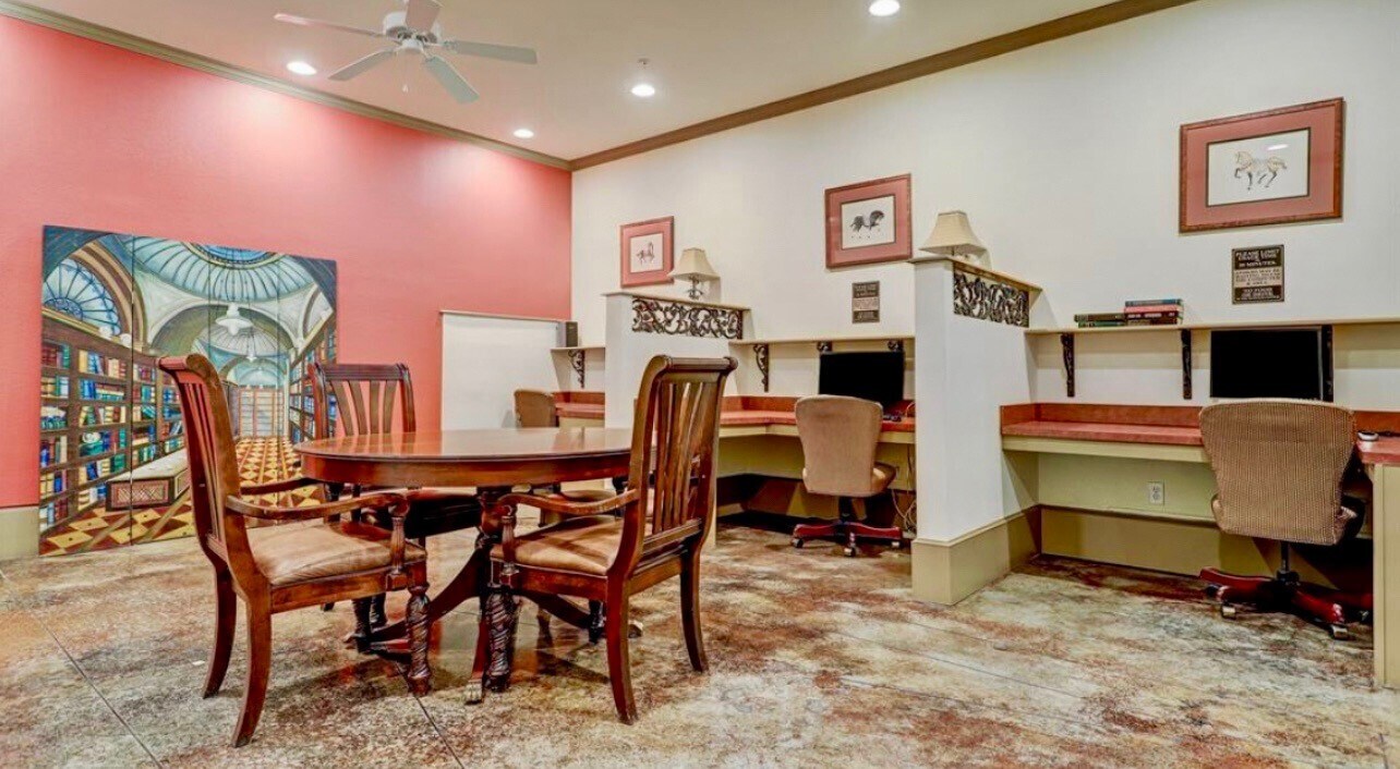 Photo - 2400 McCue Rd Unidad 326