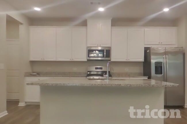 Photo - 313 Knowles Pl