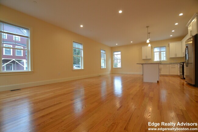 Photo - 5 Sparhawk St Apartments Unit 1