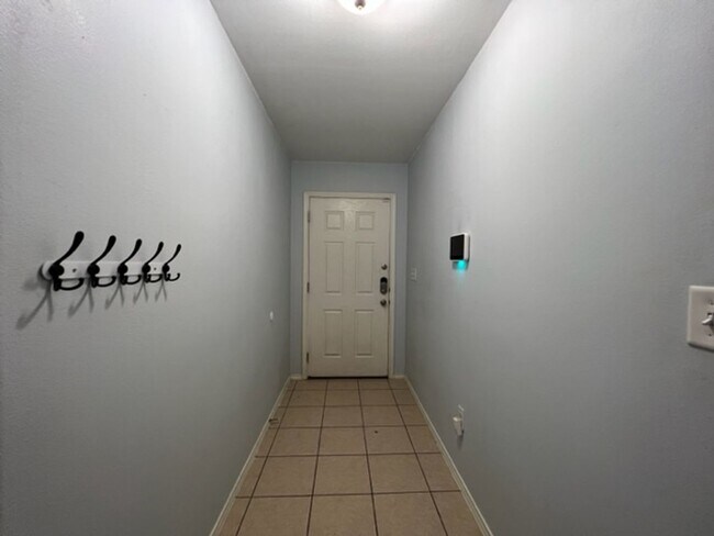 Photo - 811 Bartolome Ln