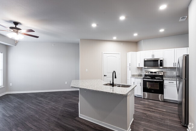 Bonhomme (A4): 1 Bedroom, 1 Bathroom, and 847 sqft - Aventura at Wild Horse Creek