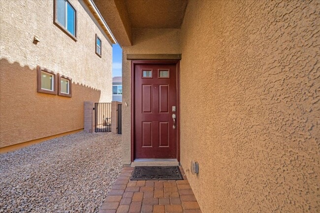 Photo - Newer 4 Bd, 3 Bth, Granite Countertops and Entertainer’s Dream!