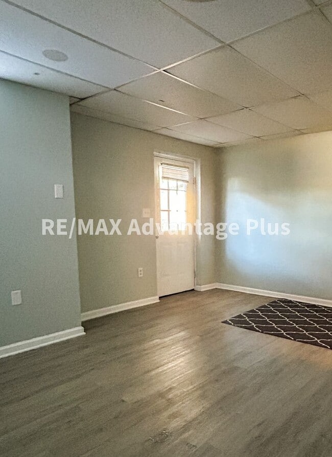 Building Photo - 400 S Main St Unit 4