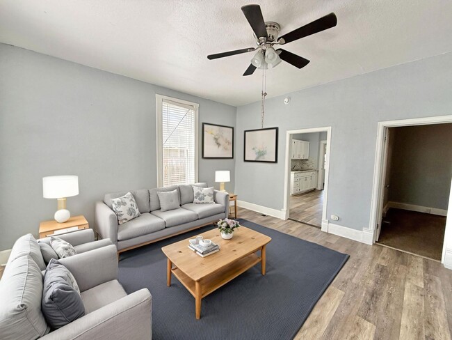 Building Photo - 309-311 Colorado Ave Unit 311