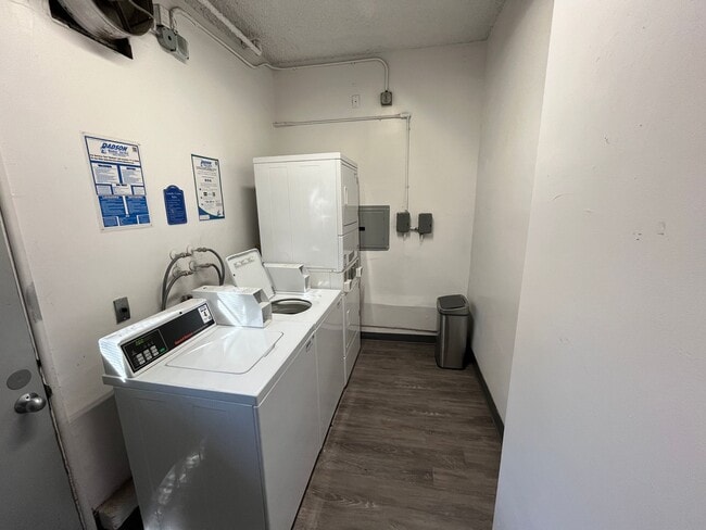 Photo - 11937 Avon Way