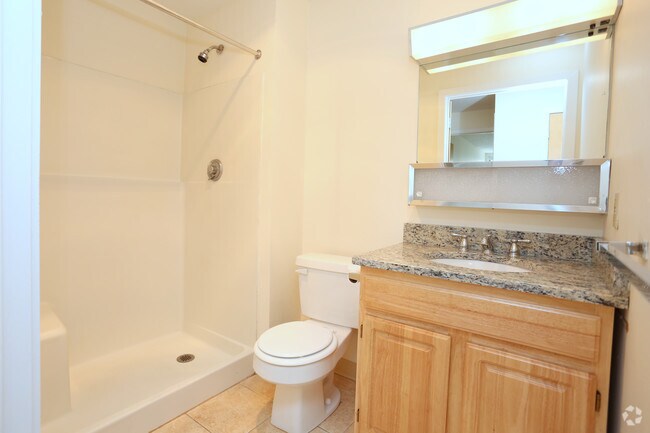 2HAB ba. - Atrium On Commonwealth