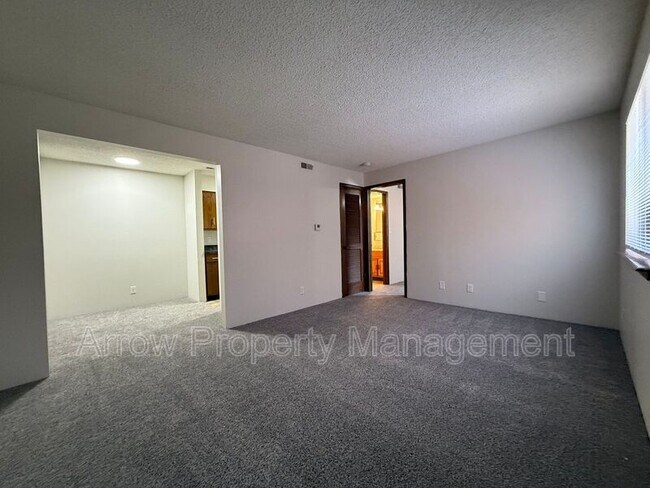 Photo - 1421 D St