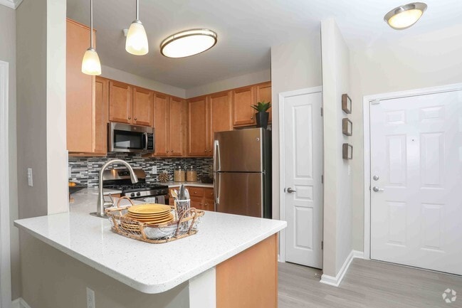 2BR, 2BA - 1,059 SF