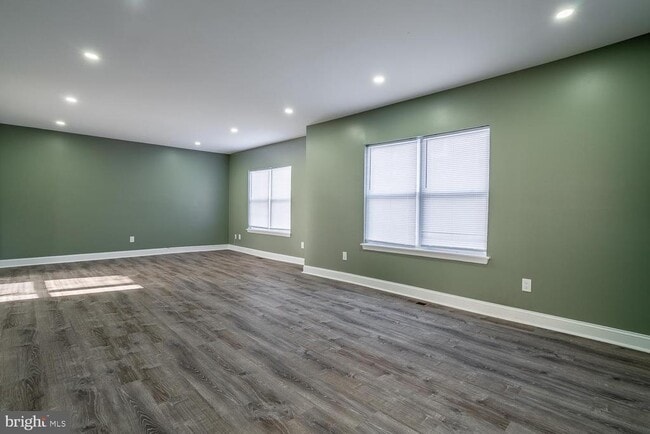 Photo - 95 New Freedom Rd