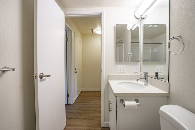 Photo - Elliott Place Apartments