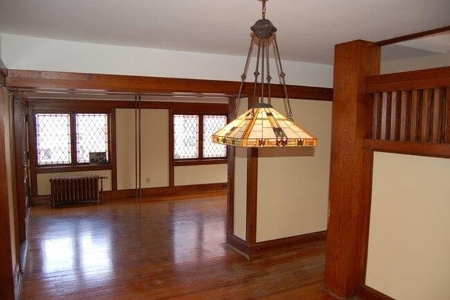 Photo - The Lamp House - 4 Br., 3 Bath Home  Available 8/15/2026-MTM