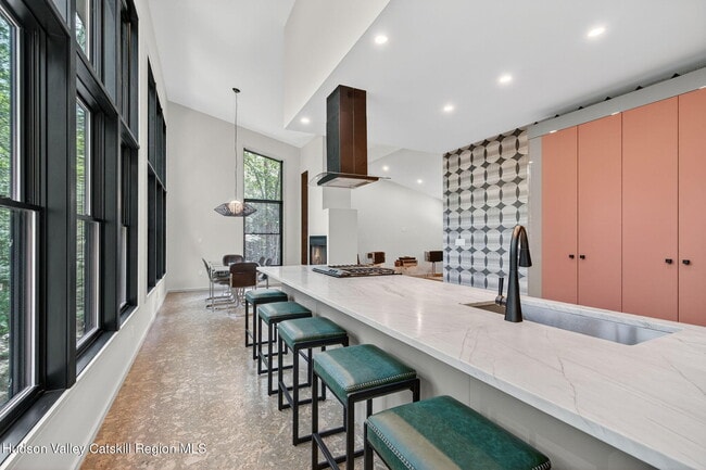 Photo - 178 Chestnut Hill Rd