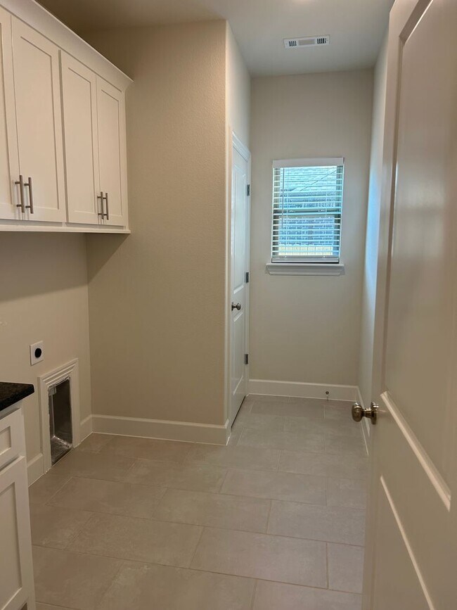 Photo - Beautiful Bentonville Home! 4 Bedrooms, 2 Bathrooms!!