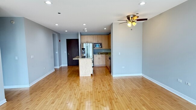 Photo - 737 W Washington Blvd Unit 1904