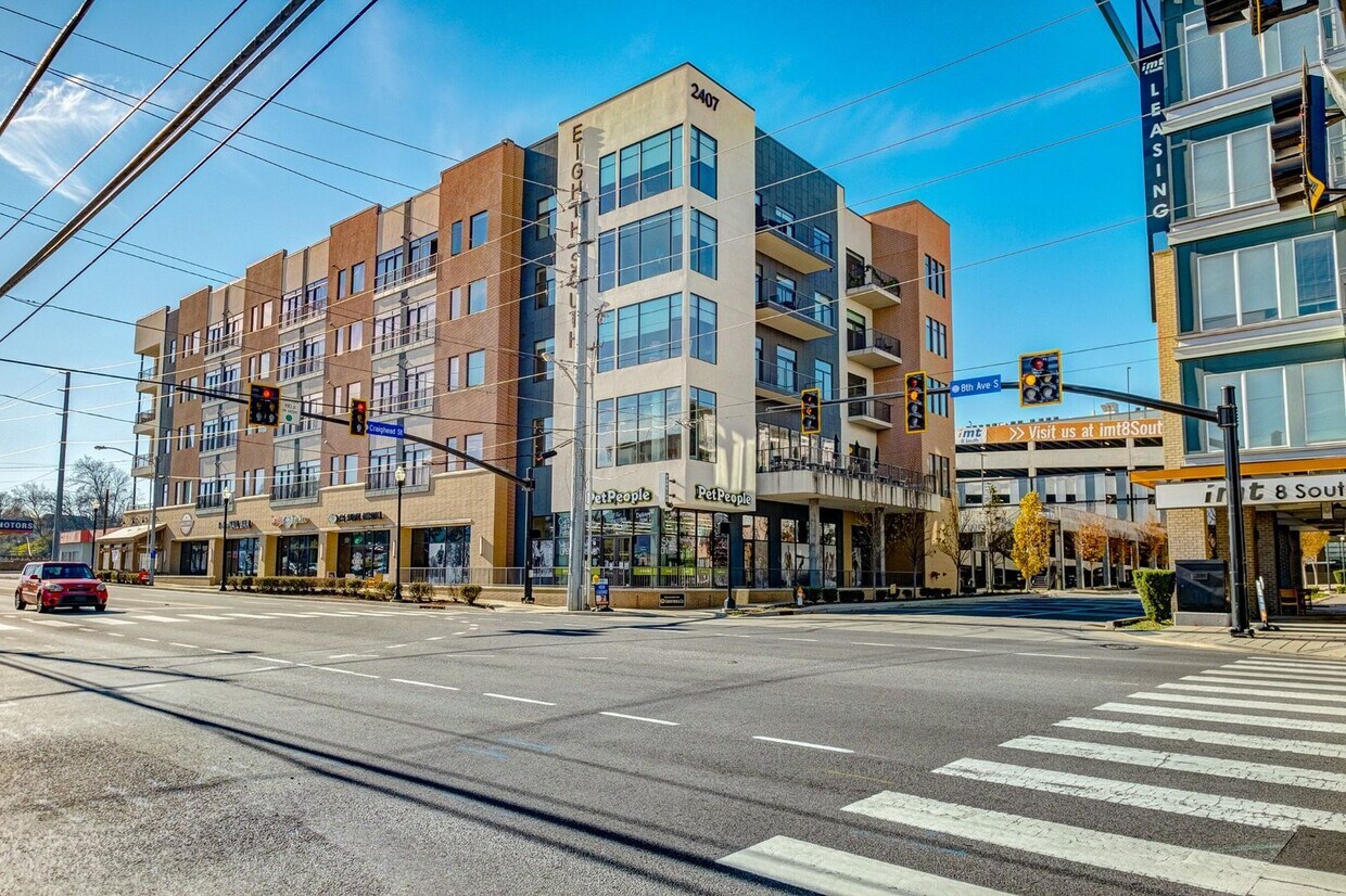 Photo - 2407 8th Ave S (Nashville, TN)