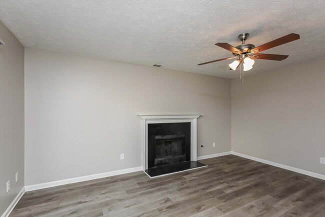 Photo - 4988 Wynhurst Way