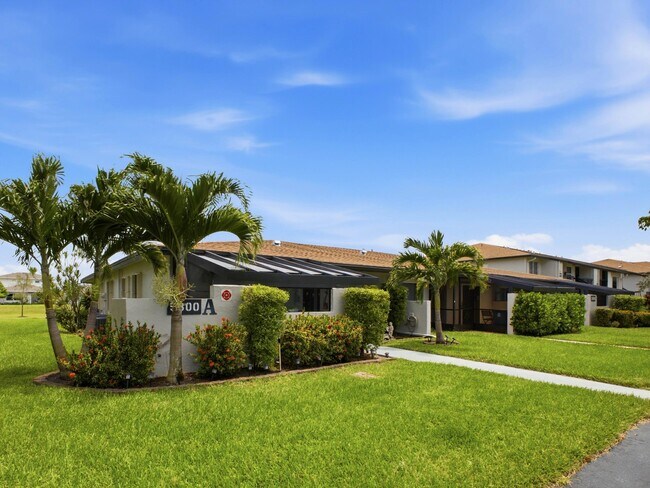 Photo - 5800 Princess Palm Ct Unit A
