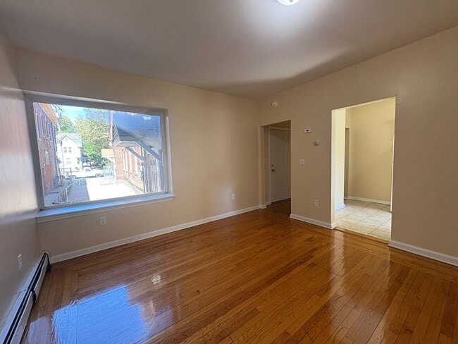 Photo - 310 Edgewood Ave Unit 4